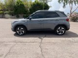 Used 2023 Hyundai Venue Limited image 5