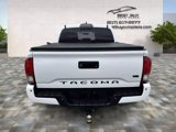Used 2017 Toyota Tacoma TRD Sport image 5
