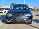 Used 2020 Chrysler Pacifica Limited image 2