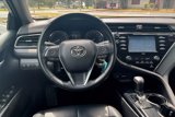 Used 2020 Toyota Camry SE image 5