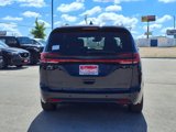 New 2025 Chrysler Pacifica Limited image 6