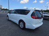 New 2026 Chrysler Pacifica Select image 3