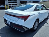Used 2025 Hyundai Elantra SE image 5