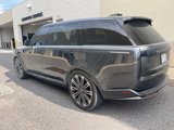Used 2023 Land Rover Range Rover Long Wheelbase SE image 2
