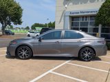 Used 2024 Toyota Camry SE image 2