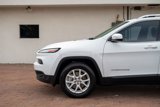 Used 2017 Jeep Cherokee Latitude w/ Comfort & Sound Group image 5