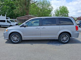 Used 2017 Dodge Grand Caravan SE image 4