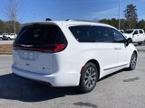 New 2025 Chrysler Pacifica Pinnacle image 4
