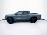 Used 2025 Nissan Frontier PRO-4X image 4