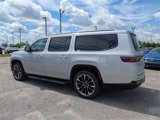 Used 2024 Jeep Wagoneer L Series II w/ Premium Group I image 5