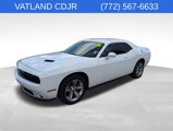 Certified 2019 Dodge Challenger SXT image 3
