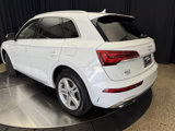 Used 2024 Audi Q5 e Premium w/ Convenience Package image 5