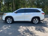 Used 2015 Toyota Highlander Limited image 3