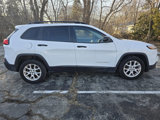 Used 2016 Jeep Cherokee Sport image 4
