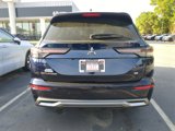 New 2025 Mitsubishi Outlander SE image 5