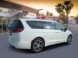 New 2026 Chrysler Pacifica Pinnacle image 3