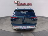 New 2025 Nissan Pathfinder Platinum image 5