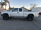 Used 2004 Dodge Dakota SXT w/ Tire & Handling Group image 4