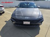 Used 2024 Hyundai Elantra SEL image 2