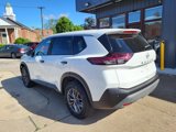 Used 2023 Nissan Rogue S image 5