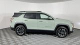 New 2025 Chevrolet Equinox ACTIV image 3