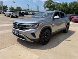 Certified 2022 Volkswagen Atlas Cross Sport SE image 2