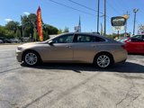 Used 2018 Chevrolet Malibu LT image 2