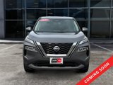 Used 2023 Nissan Rogue SV image 2