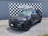 Used 2023 Ford Explorer XLT w/ Equipment Group 202A image 3