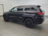 Used 2020 Jeep Grand Cherokee Laredo image 3