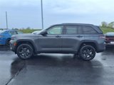 New 2025 Jeep Grand Cherokee Laredo image 2