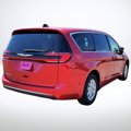 New 2025 Chrysler Pacifica Select image 4