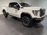 Used 2025 GMC Sierra 2500 AT4X image 3