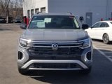 New 2025 Volkswagen Atlas Peak Edition SE image 5