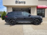 New 2025 Volkswagen Atlas Peak Edition SE image 4