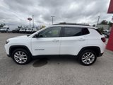 Used 2024 Jeep Compass Latitude w/ Sun and Sound Group image 3