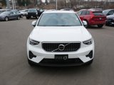 Used 2025 Volvo XC40 B5 Core image 2