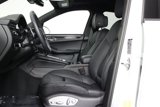 Certified 2025 Porsche Macan image 5