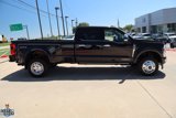 Used 2025 Ford F450 Platinum w/ Platinum Plus Package image 2