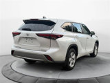 Used 2024 Toyota Highlander LE image 5