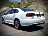 Used 2018 Volkswagen Passat 2.0T R-Line image 4