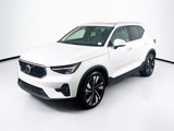 Used 2025 Volvo XC40 B5 Plus image 3