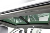 Certified 2024 Volkswagen Tiguan SE w/ Panoramic Sunroof Package image 4