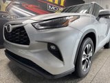 Used 2024 Toyota Highlander XLE image 4