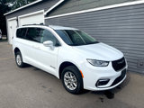 Used 2022 Chrysler Pacifica Touring-L image 5