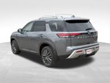 New 2025 Nissan Pathfinder SL w/ SL Premium Package image 3