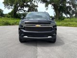 Used 2021 Chevrolet Suburban LT image 2