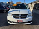 Used 2019 Dodge Grand Caravan SE w/ UConnect Hands-Free Group image 2