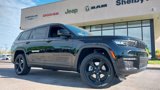 New 2025 Jeep Grand Cherokee Limited w/ Luxury Tech Group II image 2