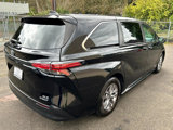 Used 2021 Toyota Sienna XLE image 5